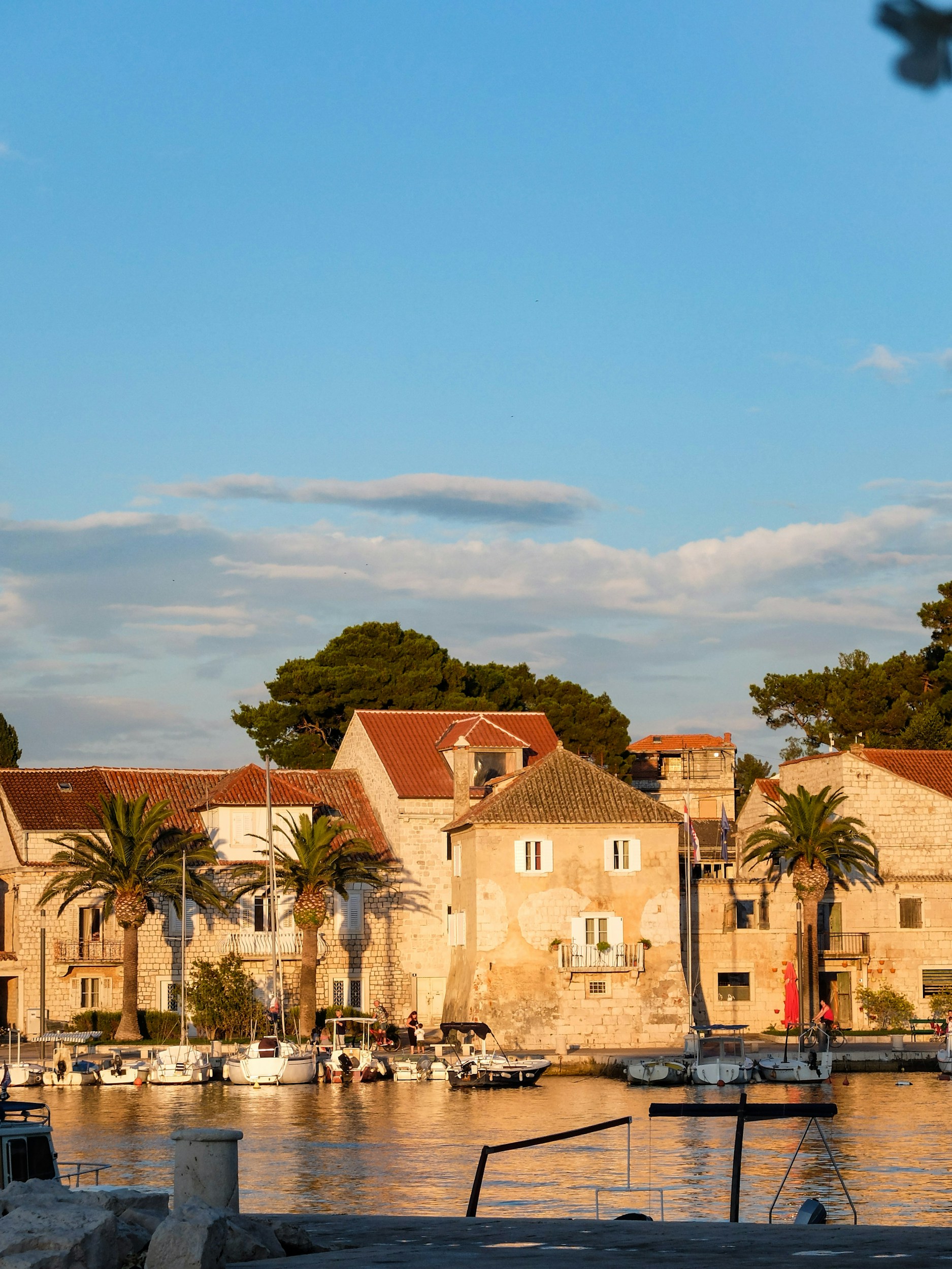 Brač Coastal Ride